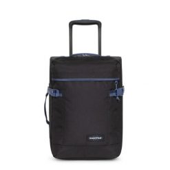 Walizka kabinowa na 4 kółkach z 2 głównymi przegrodami Eastpak. Czarne walizki Eastpak, bez wzorów. Za 553.50 zł.