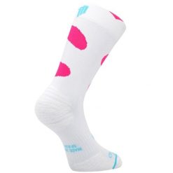 KINETIC PINK - SKARPETKI DO BIEGANIA. Czerwone skarpety SPORCKS, bez wzorów, z nylonu. Za 156.00 zł.