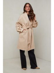 L'armoire de Suzette Płaszcz przejściowy w kolorze beżowym rozmiar: 40. Brązowe płaszcze L'armoire de Suzette, l, z aplikacjami, z tkaniny, bez kaptura. Za 192.33 zł.