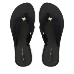 Japonki Tommy Hilfiger. Czarne klapki TOMMY HILFIGER, bez wzorów, bez obcasa. Za 189.99 zł.