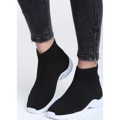 Czarne Sneakersy Pay Attention. Obuwie sportowe Born2be. Za 79.99 zł.
