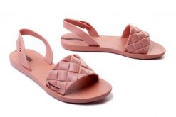 IPANEMA 26547 GO TREND FEM 20197 pink/pink, sandały damskie. Czerwone sandały Ipanema, bez wzorów, bez obcasa, bez zapięcia. Za 50.00 zł.
