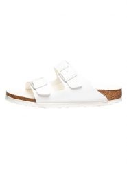 Birkenstock Klapki "Arizona" w kolorze białym rozmiar: 37. Białe klapki Birkenstock, bez wzorów, z materiału, z otwartym noskiem, bez obcasa. Za 117.73 zł.