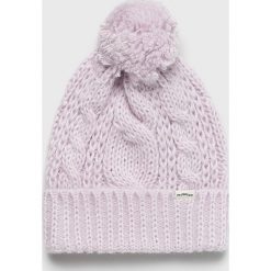 Levi's - Czapka. Fioletowe czapki Levi's®, bez wzorów, z dzianiny. W wyprzedaży za 99.90 zł.