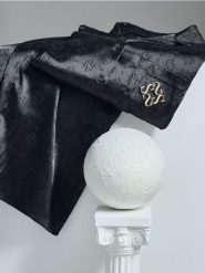 Wzorzysta piżama dwuczęściowa - czarny. Czarne piżamy Sinsay, bez wzorów, bez ramiączek. Za 69.99 zł.