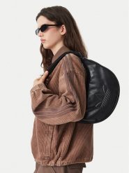 Adidas Torebka Adicolor Half Crescent Bag Metallic Pu KR1546 Czarny. Czarne torebki klasyczne Adidas, bez wzorów, ze skóry, bez dodatków. Za 179.99 zł.