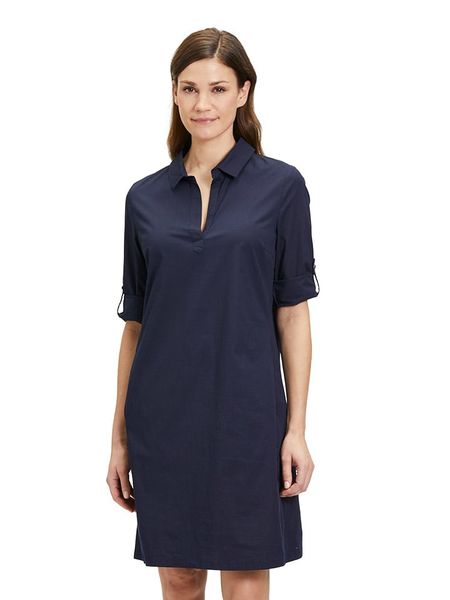 CARTOON Sukienka w kolorze granatowym rozmiar: 36. Niebieskie sukienki Cartoon, bez wzorów, bez kołnierzyka, bez ramiączek, midi. Za 95.69 zł.