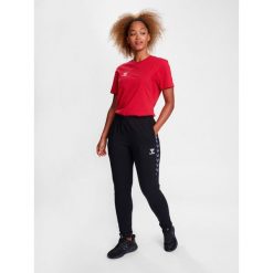 Koszulka damska Hummel Authentic. Czerwone bluzki Hummel, l, bez wzorów, sportowe, bez kołnierzyka, bez ramiączek. Za 191.00 zł.