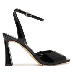 Sandały MICHAEL Michael Kors. Czarne sandały MICHAEL Michael Kors, bez wzorów, bez obcasa, na słupku, bez zapięcia. Za 699.99 zł.