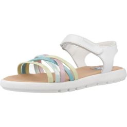 Sandały PABLOSKY 442100P Biały. Białe sandały PABLOSKY, bez wzorów, ze skóry, bez obcasa, bez zapięcia. Za 230.99 zł.