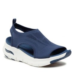 Sandały Skechers. Niebieskie sandały Skechers, bez wzorów, bez obcasa, na płaskiej podeszwie, bez zapięcia. Za 299.99 zł.