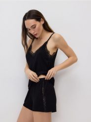 Dwuczęściowa piżama z wiskozą - czarny. Czarne piżamy Reserved, bez wzorów, z tkaniny, bez ramiączek. Za 89.99 zł.