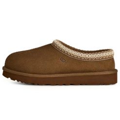 Kapcie Ugg Australian W Tasman Ii Damskie. Brązowe obuwie domowe UGG, bez wzorów, z gumy, bez zapięcia. Za 692.99 zł.