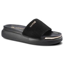 Czarne Klapki Carinii Damskie Stylowe Buty Na Lato. Czarne klapki Carinii, bez wzorów, ze skóry, bez obcasa, na platformie. Za 265.00 zł.
