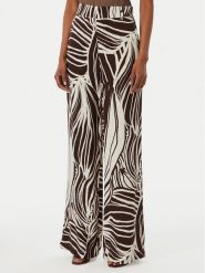 Guess Spodnie materiałowe W6GB19 W1972 Brązowy Regular Fit. Brązowe spodnie materiałowe Guess, m, z aplikacjami, z materiału. Za 474.99 zł.