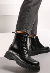 Czarne Botki Workery z Dodatkowym Sznurowaniem Hanami. Czarne botki Renee, bez wzorów, z jeansu, bez obcasa, na płaskiej podeszwie, bez zapięcia. Za 129.99 zł.