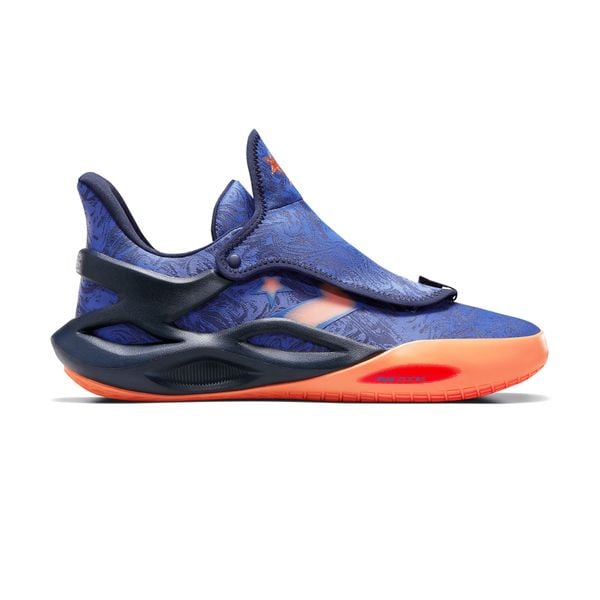 Buty do koszykówki Converse All Star BB Trillant CX. Niebieskie trampki Converse, bez wzorów, bez zapięcia. Za 379.99 zł.