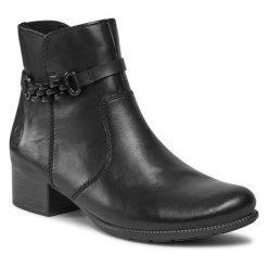 Botki Rieker. Czarne botki Rieker, bez wzorów, bez obcasa, na słupku, bez zapięcia. Za 389.99 zł.