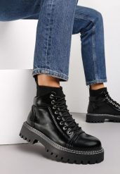 Czarne Botki Workery z Elastyczną Wstawką Bojande. Czarne botki Renee, bez wzorów, bez obcasa, na płaskiej podeszwie, bez zapięcia. W wyprzedaży za 135.99 zł.
