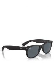 Ray-Ban Okulary przeciwsłoneczne New Wayfarer 0RB2132 622/R5 Czarny. Czarne okulary przeciwsłoneczne Ray-Ban, bez wzorów, z tworzywa sztucznego. Za 539.99 zł.
