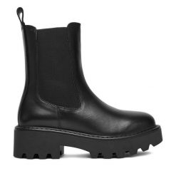 Sztyblety Gino Rossi. Czarne botki Gino Rossi, bez wzorów, bez obcasa, na płaskiej podeszwie, bez zapięcia. Za 449.99 zł.