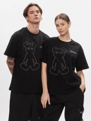 2005 T-Shirt Unisex Horned Czarny Regular Fit. Czarne t-shirty 2005, l, bez wzorów, z bawełny, bez kołnierzyka, bez ramiączek. Za 129.99 zł.