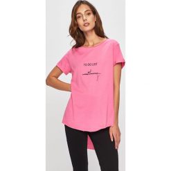 Answear - T-shirt. Czerwone t-shirty ANSWEAR, l, bez wzorów, z bawełny, bez kołnierzyka, bez ramiączek. Za 39.90 zł.
