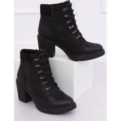 Botki sznurowane na obcasie czarne VQ-18 BLACK. Czarne botki FunKee.pl, bez wzorów, z materiału, bez obcasa, na obcasie, bez zapięcia. Za 123.99 zł.