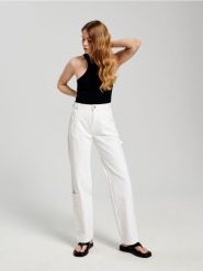 Jeansy straight low waist - kremowy. Białe jeansy Sinsay, l, bez wzorów. Za 89.99 zł.