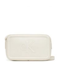 Calvin Klein Torebka Bold Ck Camera Bag LV04F3220G Biały. Białe listonoszki Calvin Klein, bez wzorów, ze skóry, bez dodatków. Za 349.99 zł.