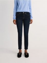 Jeansy slim push up - granatowy. Niebieskie jeansy Reserved, bez wzorów. W wyprzedaży za 49.99 zł.