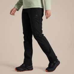 Damskie spodnie wodoodporne Craghoppers Airedale II. Czarne spodnie sportowe Craghoppers, bez wzorów, trekkingowe. Za 417.60 zł.