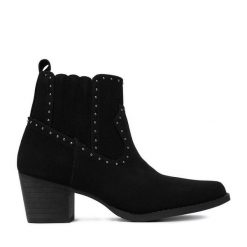 Kowbojki DeeZee. Czarne botki DeeZee, bez wzorów, bez obcasa, na słupku, bez zapięcia. Za 179.99 zł.