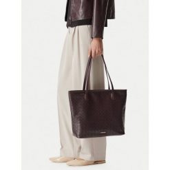 Torebka Lasocki. Fioletowe shopper Lasocki, bez wzorów, bez dodatków. Za 179.99 zł.