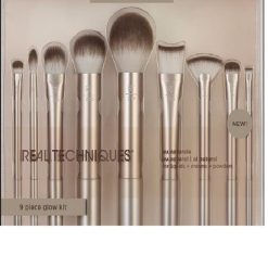 Real Techniques 9 Piece Glow Kit Zestawy pędzli do makijażu 1 ct 1 szt. Zestawy Real Techniques. Za 97.65 zł.