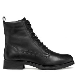 Botki Geox. Czarne botki Geox, bez wzorów, bez obcasa, na płaskiej podeszwie, bez zapięcia. Za 499.99 zł.