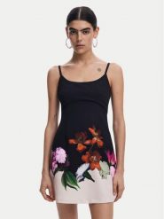 Desigual Sukienka letnia Le Mans 25SWVW16 Czarny Regular Fit. Czarne sukienki Desigual, na lato, xl, bez wzorów, z syntetyku, bez kołnierzyka, bez ramiączek. Za 319.99 zł.