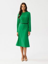 Stylove Sukienka w kolorze zielonym rozmiar: XL. Zielone sukienki Stylove, na co dzień, xl, bez wzorów, ze skóry, bez kołnierzyka, bez ramiączek, midi, proste. Za 145.26 zł.