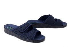 ADANEX 30263 FBK3VN granatowy, kapcie damskie. Niebieskie obuwie domowe Adanex, bez wzorów, bez zapięcia. Za 76.49 zł.