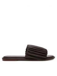 Bronx Klapki Delan-Y 85046-D Brązowy. Brązowe klapki Bronx, bez wzorów, ze skóry, bez obcasa. Za 269.99 zł.