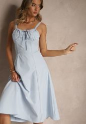 Niebieska Koktajlowa Sukienka Gorsetowa Vices z Rozkloszowanym Dołem Kolinnea. Niebieskie sukienki Renee, na imprezę, l, z aplikacjami, eleganckie, bez kołnierzyka, bez ramiączek, midi, gorsetowe. Za 109.99 zł.