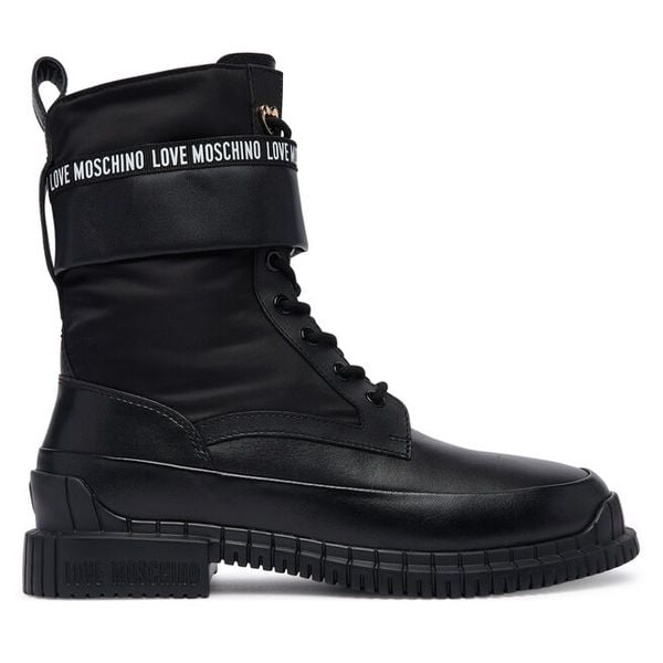 Trzewiki LOVE MOSCHINO. Czarne botki Love Moschino, bez wzorów, bez obcasa, na płaskiej podeszwie, bez zapięcia. Za 1,099.00 zł.