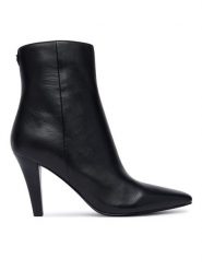 Guess Botki FLTRFF LEA10 Czarny. Czarne botki Guess, z aplikacjami, ze skóry, bez obcasa, na słupku, bez zapięcia. Za 824.99 zł.