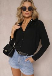 Czarna Koszula z Ażurową Wstawką przy Dekolcie Vitamis. Czarne koszule Renee, l, w ażurowe wzory, eleganckie, bez kołnierzyka, bez ramiączek. Za 54.99 zł.