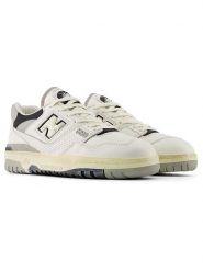 New Balance Skórzane sneakersy "550" w kolorze kremowo-szarym rozmiar: 41,5. Brązowe trampki New Balance, bez wzorów, bez zapięcia. Za 461.21 zł.