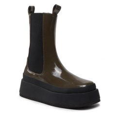 Botki DeeZee. Zielone botki DeeZee, bez wzorów, bez obcasa, na płaskiej podeszwie, bez zapięcia. Za 279.99 zł.