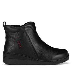 Botki Go Soft. Czarne botki GO SOFT, bez wzorów, bez obcasa, na koturnie, bez zapięcia. Za 249.99 zł.