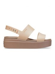 Crocs Sandały "Brooklyn" w kolorze beżowym rozmiar: 41/42. Brązowe sandały Crocs, bez wzorów, z otwartym noskiem, bez obcasa, na koturnie, bez zapięcia. Za 110.04 zł.