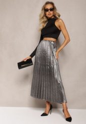 Srebrna Rozkloszowana Spódnica Maxi Zdobiona Plisowaniem i Metaliczną Nicią Dervila. Szare spódnice Renee, s, z aplikacjami, eleganckie, maxi, rozkloszowane. Za 59.99 zł.