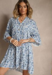 Biało-Niebieska Rozkloszowana Sukienka z Bawełny Zdobiona Kwiatowym Wzorem Jenelitia. Białe sukienki Renee, na co dzień, l, z aplikacjami, z bawełny, eleganckie, bez kołnierzyka, bez ramiączek, mini, rozkloszowane. Za 44.99 zł.